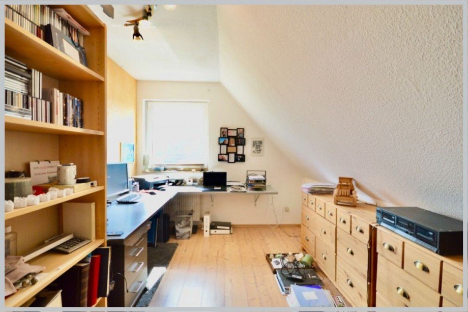 Büro oder Kinderzimmer im DG Einfamilienhaus Jersbek