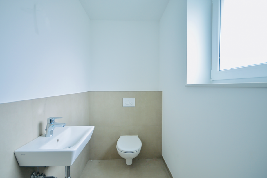 Gäste-WC im EG HN 22a Doppelhaush�lfte Hamburg