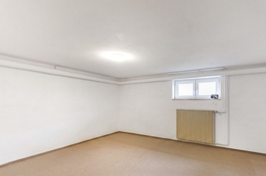 Beheizter Hobbyraum-2 im Souterrain Einfamilienhaus Grünendeich