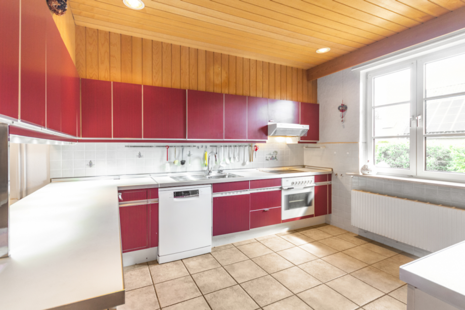 Große Küche mit Fenster Einfamilienhaus Großhansdorf