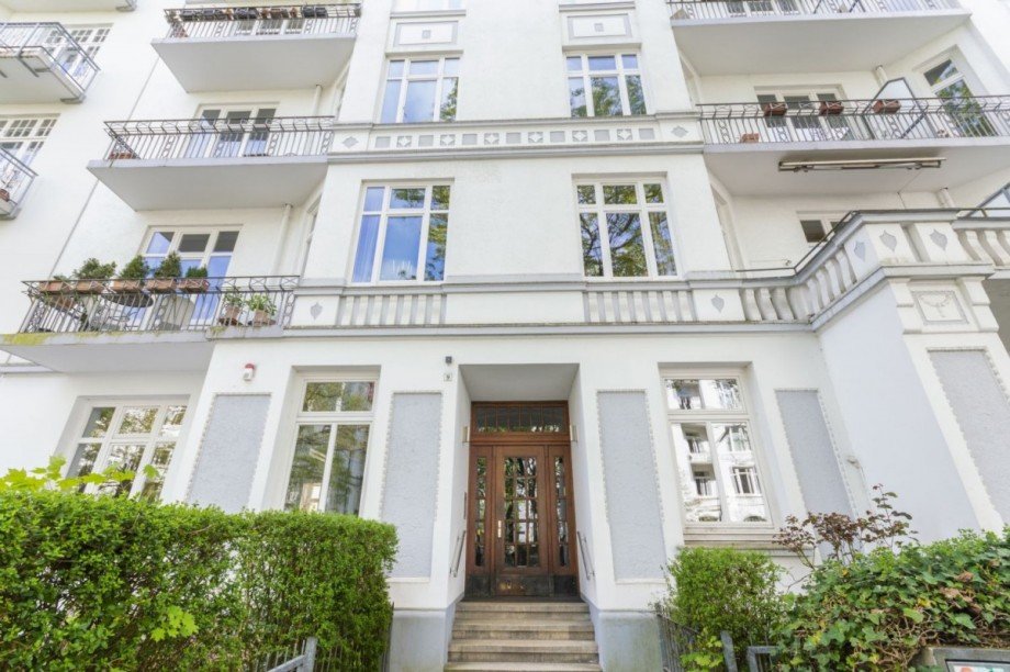 Hauseingang Nr. 2 Etagenwohnung Hamburg