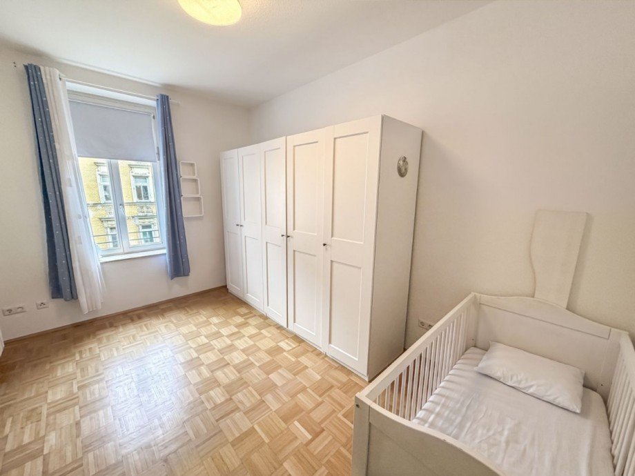 Kinderzimmer mit Parkettboden Etagenwohnung Leipzig