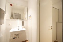 Herren-WC EXKLUSIVE LADEN-/VERKAUFSFLÄCHE MIT SCHAUFENSTERFRONT IN 2A-LAGE DER INNENSTADT