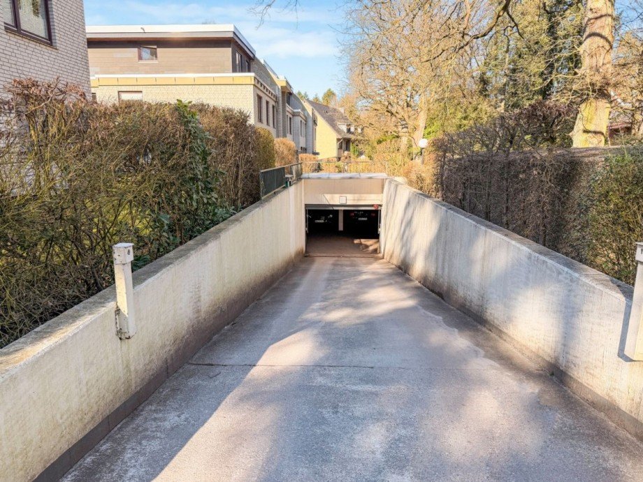 Einfahrt Tiefgarage Penthousewohnung Hamburg