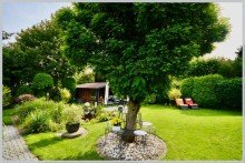 Schattiges Plätzchen zum Verweilen VERKAUFT! TOP-MODERNISIERTER GARTENTRAUM SUCHT NEUE FAMILIE