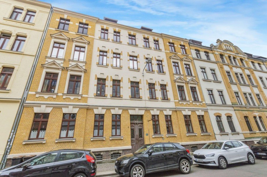 Straßenansicht von links Etagenwohnung Leipzig