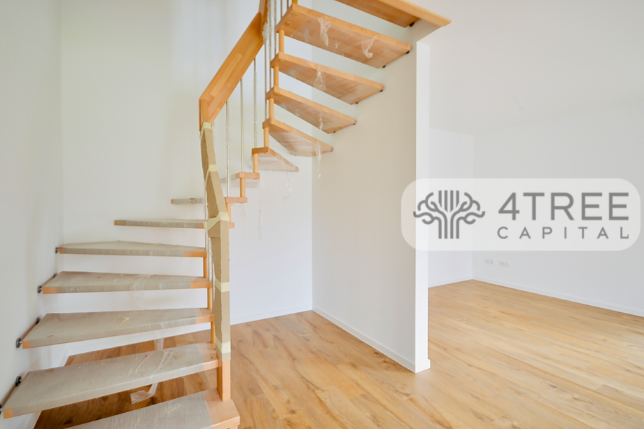 Treppe zum DG_HN 22a Doppelhaush�lfte Hamburg