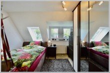 Gemütliches Kinderzimmer mit Gaube VERKAUFT! TOP-MODERNISIERTER GARTENTRAUM SUCHT NEUE FAMILIE