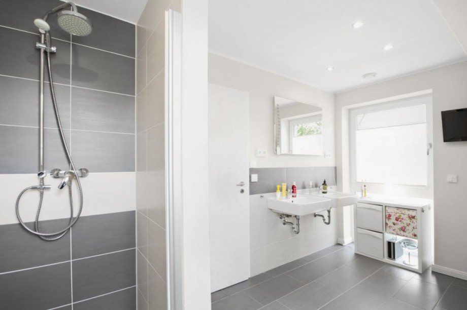 Vollbad mit Dusche im OG Doppelhaush�lfte Großhansdorf