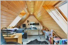 Zum Büro ausgebauter Spitzboden VERKAUFT! TOP-MODERNISIERTER GARTENTRAUM SUCHT NEUE FAMILIE