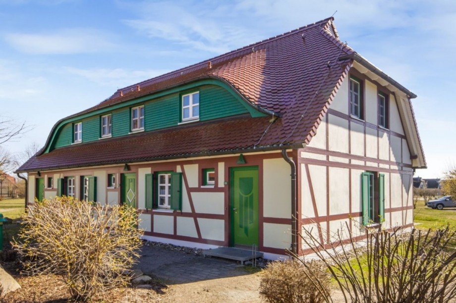 Eingangsansicht von Nordwesten Reihenendhaus Dranske
