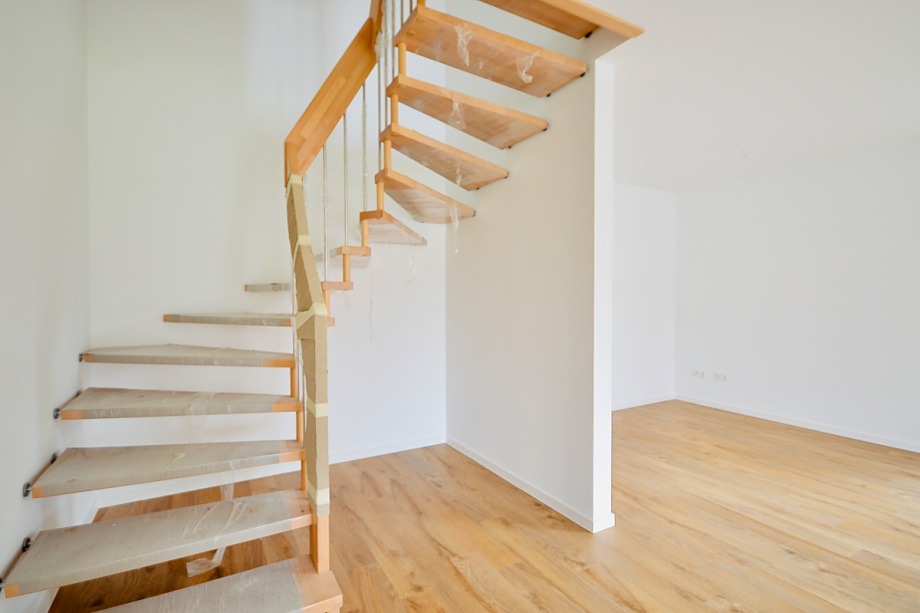 Treppe zum DG_HN 22a Doppelhaush�lfte Hamburg
