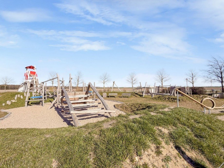 Abenteuerspielplatz im Feriendorf Rugana Maisonettewohnung Dranske