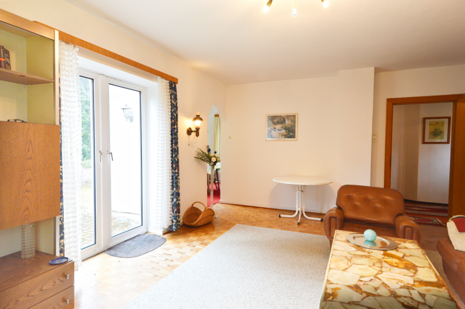 Ursprünglicher Zustand: Wohnzimmer mit angeschlossenem Esszimmer Einfamilienhaus Kakenstorf