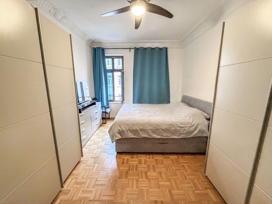 Großes Elternschlafzimmer Etagenwohnung Leipzig