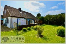 Seitenansicht des Hauses VERKAUFT! GROSSES FAMILIENREFUGIUM AM SEGEBERGER SEE