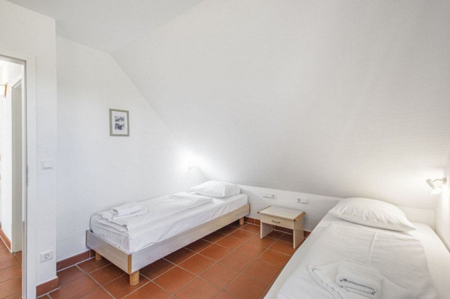 Kinderzimmer mit zwei Betten Maisonettewohnung Dranske