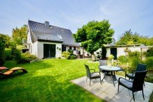 Erfolgreich im Mandantenauftrag verkauft! VERKAUFT! TOP-MODERNISIERTER GARTENTRAUM SUCHT NEUE FAMILIE
