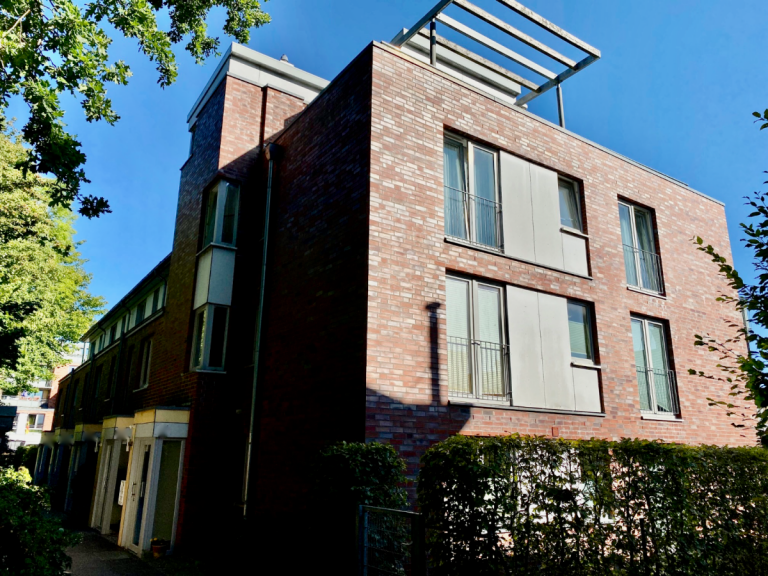 Erfolgreich im Mandantenauftrag verkauft! Lübeck - St. Gertrud Penthousewohnung WOHNTRAUM AUF ZWEI EBENEN MIT BLICK ÜBER DIE DÄCHER VON ST. GERTRUD & STADTPARK-NÄHE