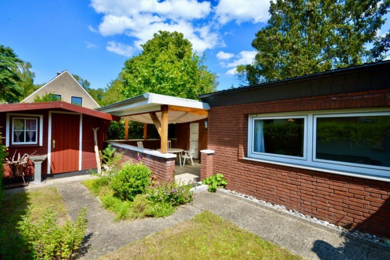 Erfolgreich im Mandantenauftrag verkauft! Lübeck - Travemünde (Priwall) Bungalow VERKAUFT! BUNGALOW-REFUGIUM AUF DEM TRAVEMÜNDER PRIWALL DIREKT AN DER OSTSEE
