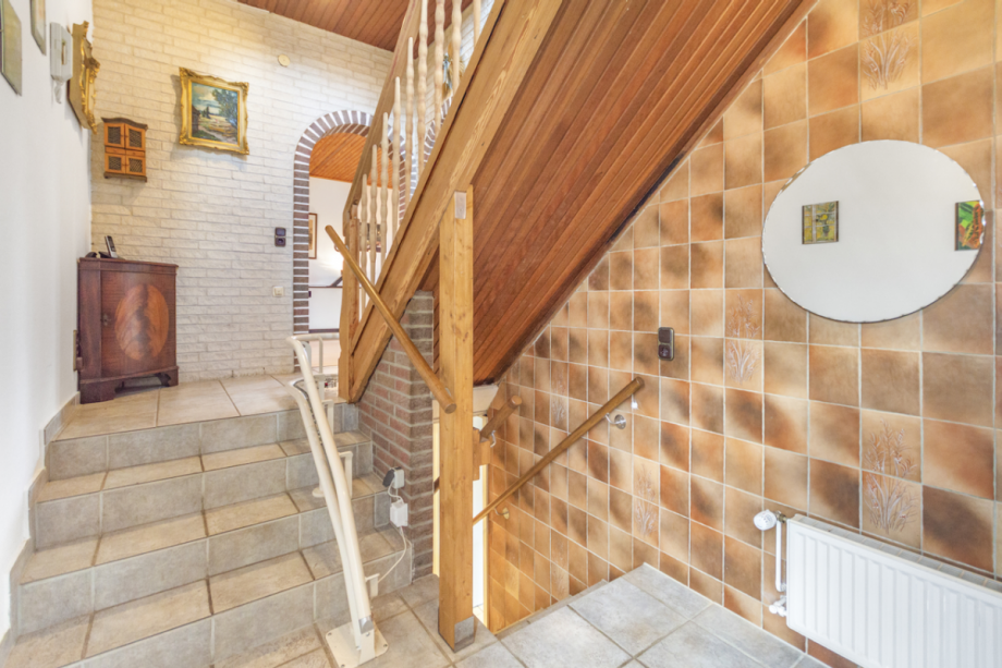 Diele mit Windfang und Treppenanlage Einfamilienhaus Großhansdorf