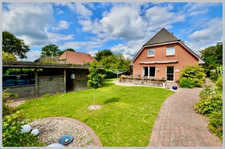 Herrlicher Garten mit Zugang zum Carport Einfamilienhaus Jersbek