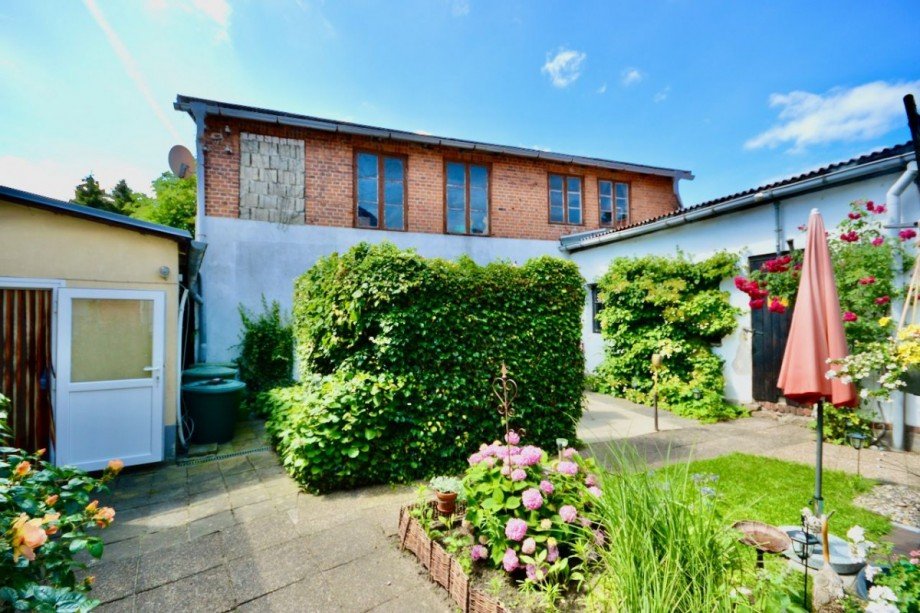 Atriumhof mit eigener Werkstatt bzw. Atelier Einfamilienhaus Dassow