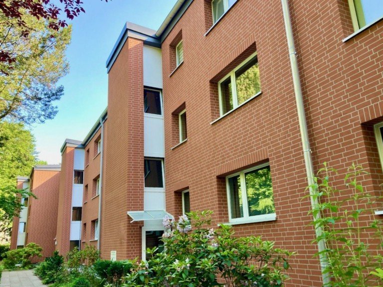 Erfolgreich im Mandantenauftrag verkauft! Hamburg - Hamburg-Meiendorf Dachgeschosswohnung MODERNES WOHNEN IN RUHIGER ENDETAGE SAMT NAHERHOLUNG VOR IHRER ZUKÜNFTIGEN HAUSTÜR