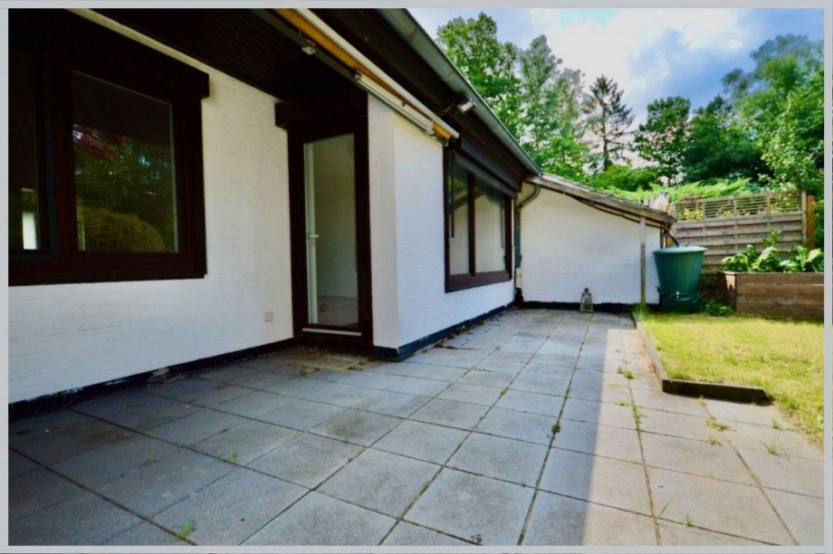Große, teilüberdachte Terrasse Reihenhaus Hamburg