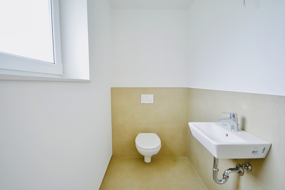 Gäste-WC im EG HN 22b Doppelhaush�lfte Hamburg