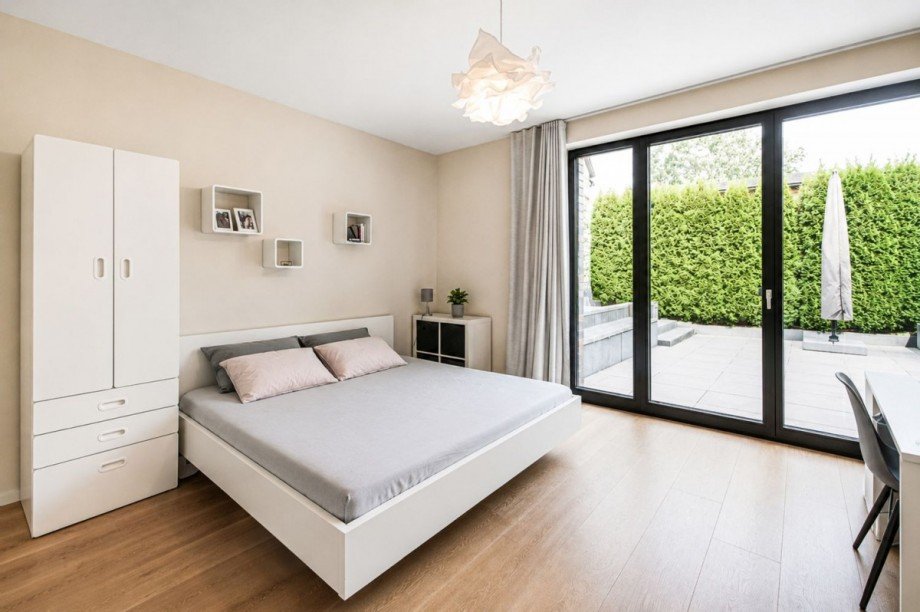 Schlafzimmer I im UG Villa Großhansdorf