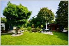 Parkähnlich angelegtes Grundstück mit Teich & Gartenhaus VERKAUFT! TOP-MODERNISIERTER GARTENTRAUM SUCHT NEUE FAMILIE