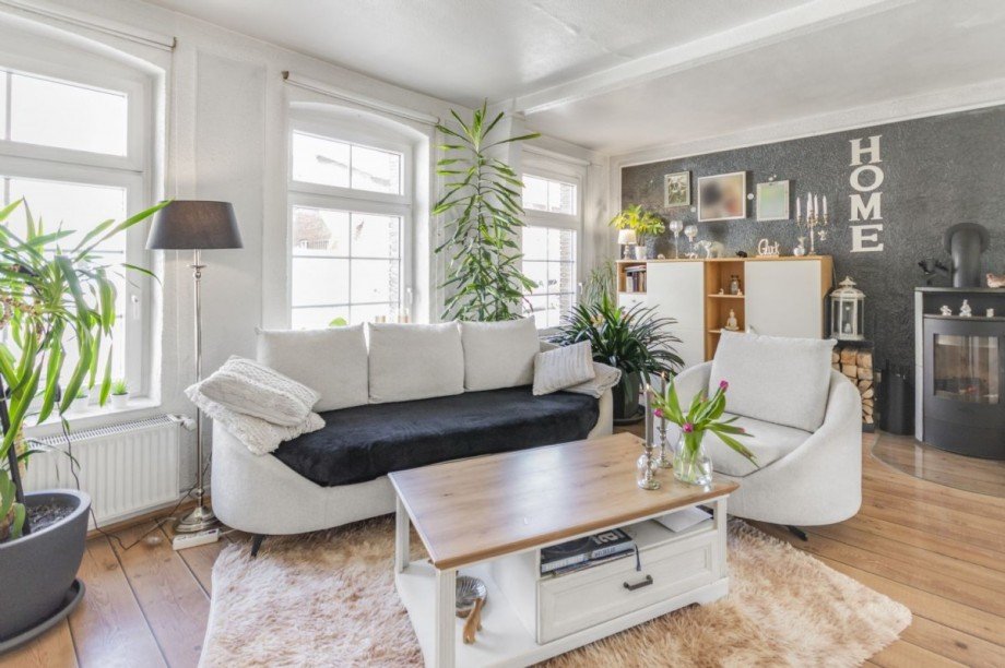 Gemütliches Wohnzimmer mit Kaminofen Einfamilienhaus Dassow