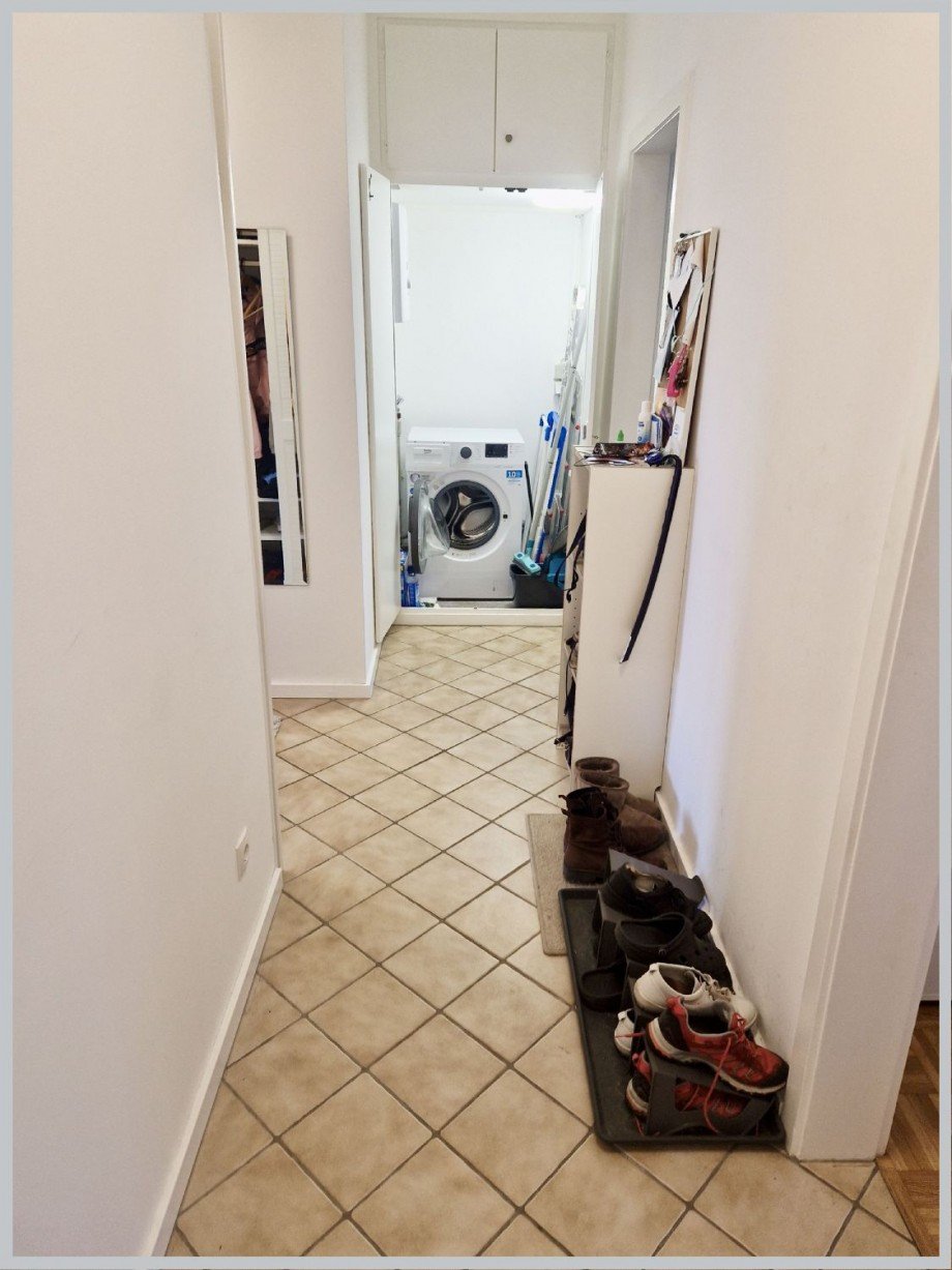 Diele mit Abstellraum und WaMa-Anschluss Dachgeschosswohnung Hamburg