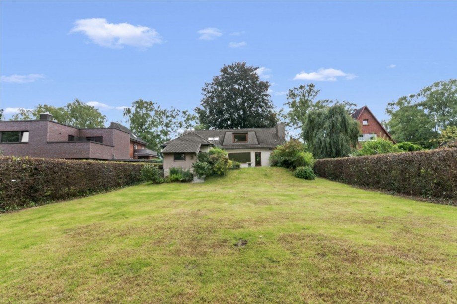 Gartenansicht des Hauses Einfamilienhaus Großhansdorf