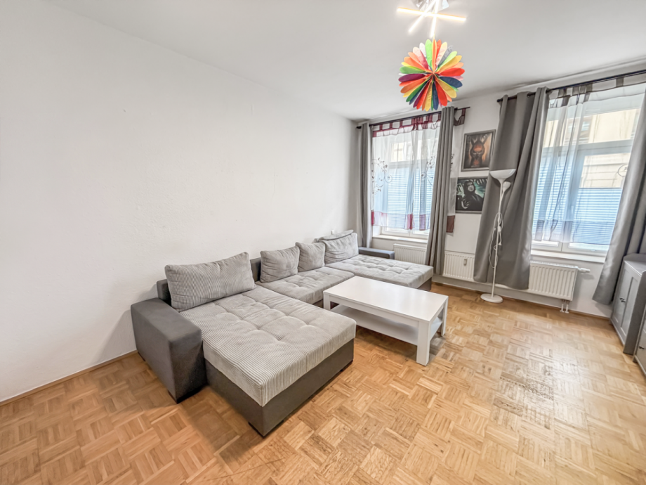Helles Wohnzimmer Erdgeschosswohnung Leipzig