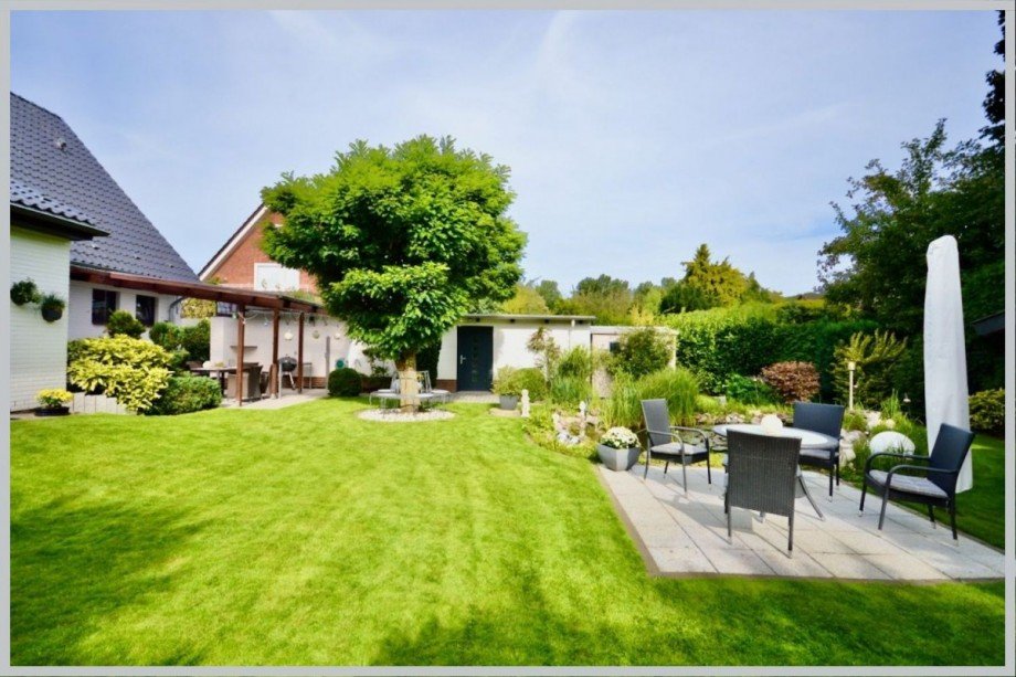 Gartenblick nach Nordwesten Einfamilienhaus Lübeck
