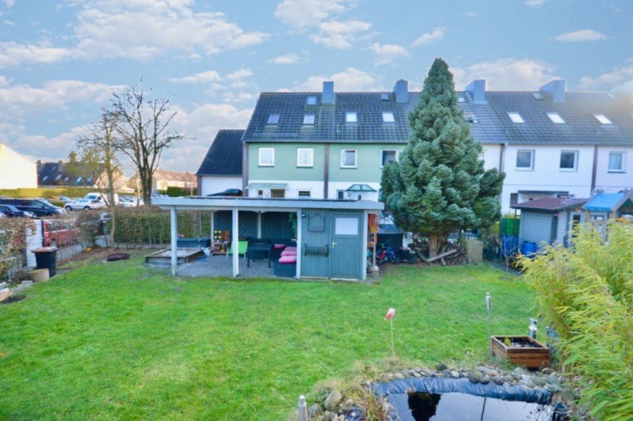 Blick in den herrlich großen Garten Reihenendhaus Norderstedt