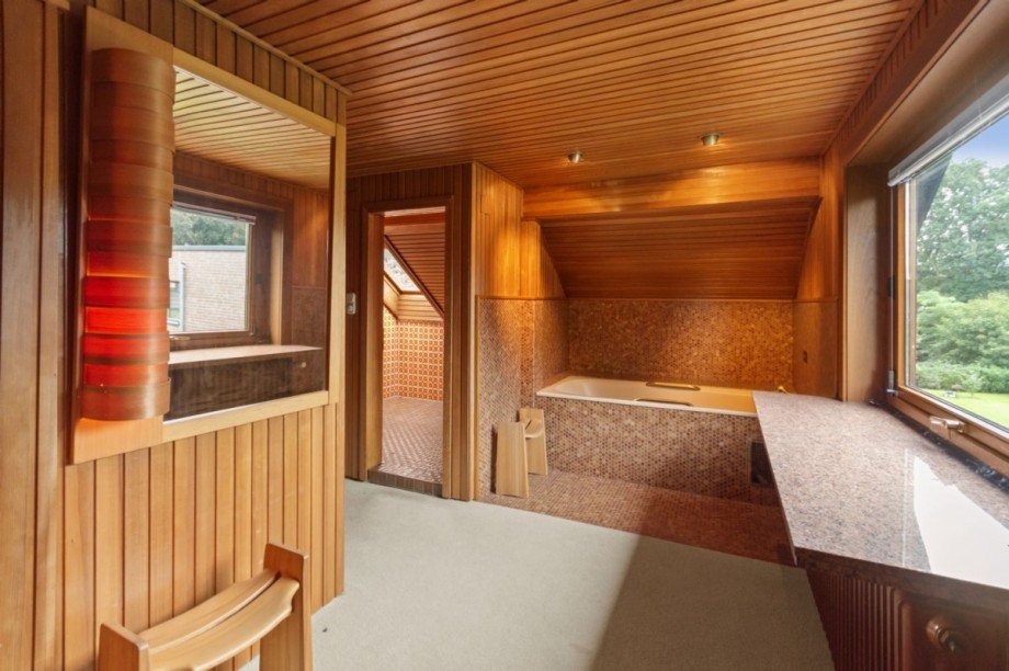 Wanne in der Sauna-Ruhezone Einfamilienhaus Großhansdorf