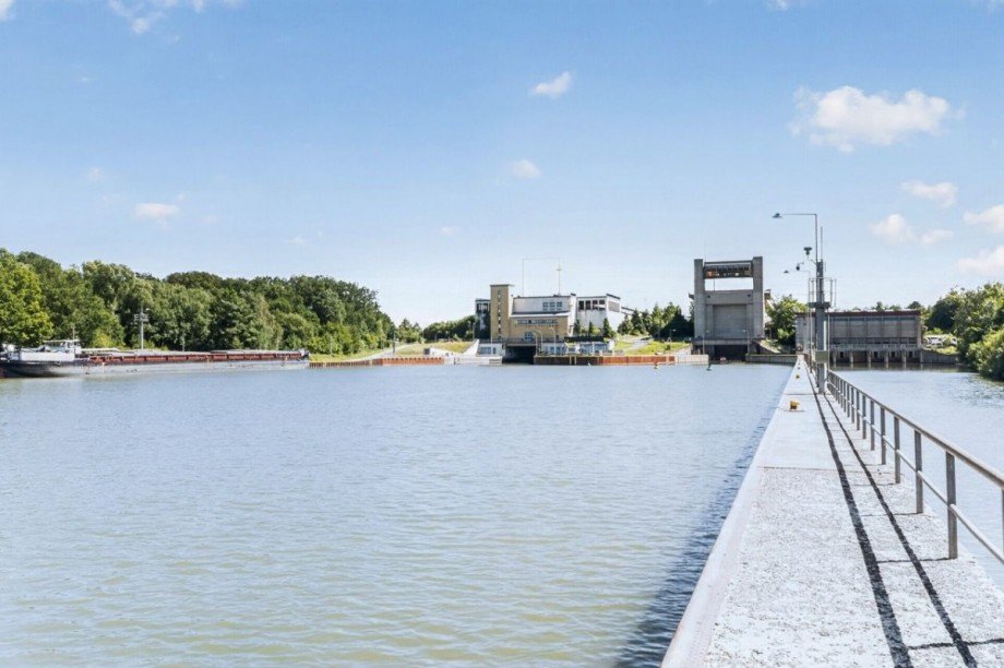 Elbe-Seitenkanal Schleuse Esterholz Landhaus Wrestedt