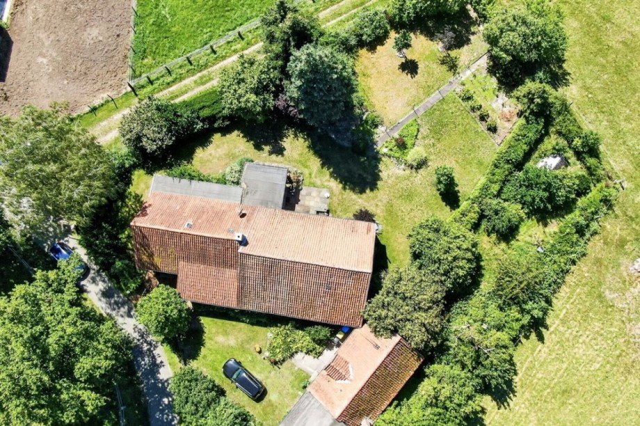 Liegenschaft von oben mit Nebengelass Landhaus Wrestedt