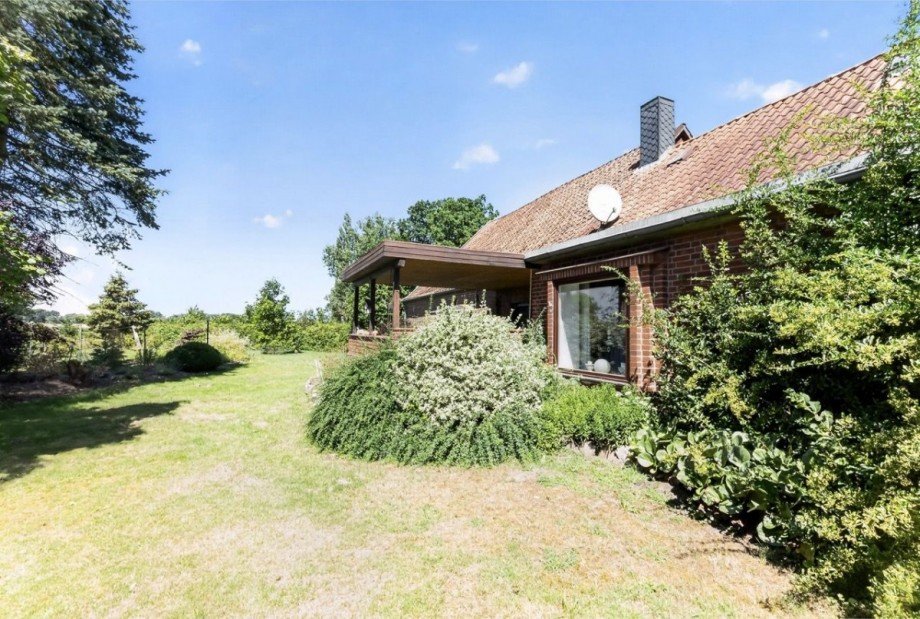 Umgebende Rasenflächen Landhaus Wrestedt