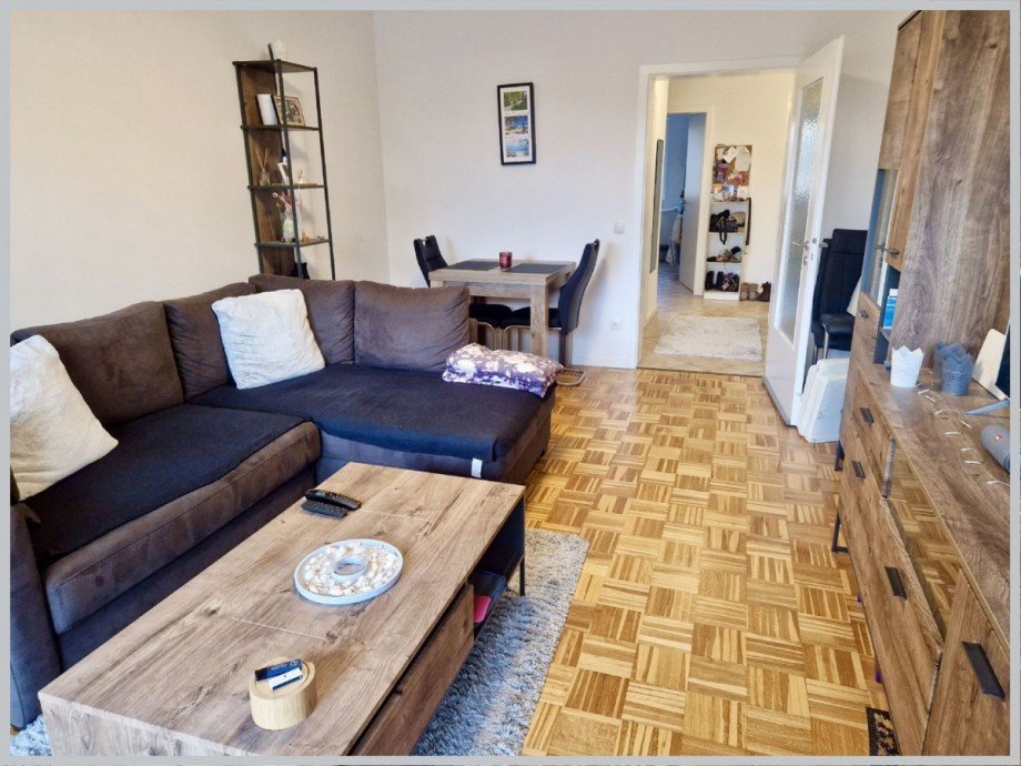 Großer Wohnbereich Dachgeschosswohnung Hamburg