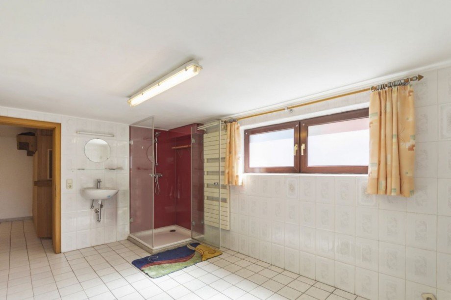 Duschbad zur Sauna im UG Einfamilienhaus Grünendeich