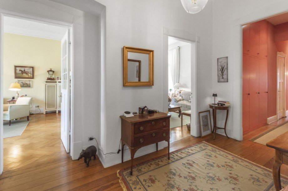 Große Eingangshalle Etagenwohnung Hamburg