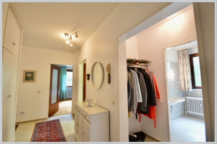 Diele mit Garderobe und Abstellraum Erdgeschosswohnung Hamburg