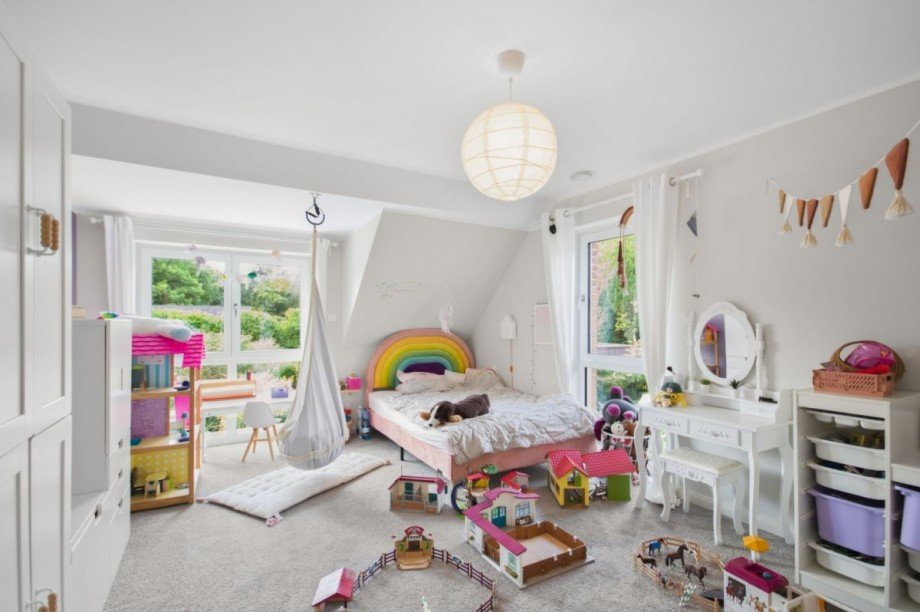 Helles Kinderzimmer im OG Doppelhaush�lfte Großhansdorf