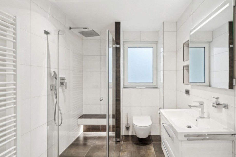 Gäste-Duschbad mit Tageslicht Penthousewohnung Heidelberg