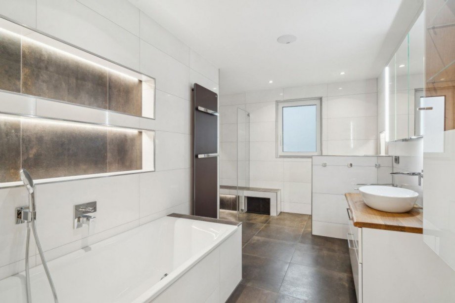 Masterbad mit Wanne Penthousewohnung Heidelberg