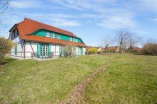 Herrliche Alleinlage des Wohnhauses NATUR. RUHE. OSTSEE – IDYLLISCHES REIHENENDHAUS IM FERIENDORF AUF RÜGEN